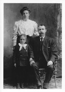 Ellen, John J ByrneSr & John Jr 1908